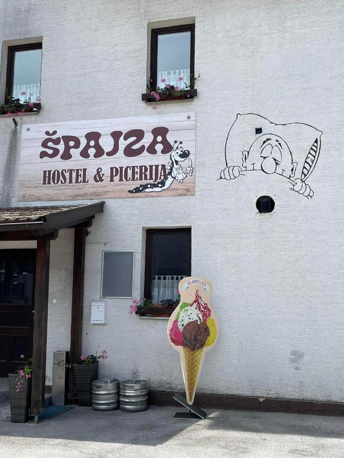 Hostel In Picerija Spajza 모스트라나 외부 사진