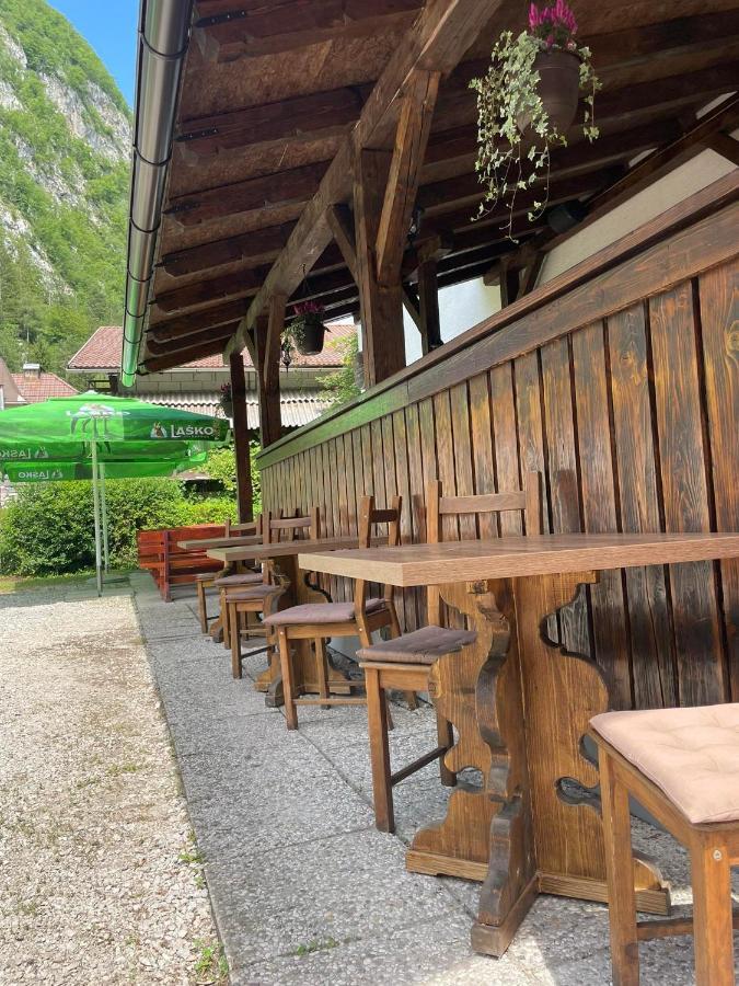 Hostel In Picerija Spajza 모스트라나 외부 사진